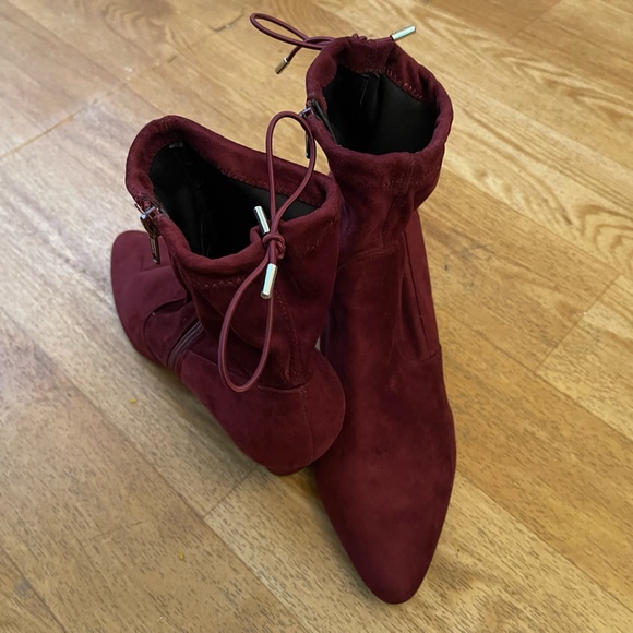 Burgundy ankle booties size 11 wide - Picture 2 of 10